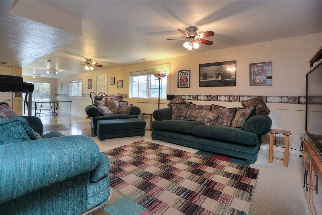 6220 South Chapman Road Greenacres, WA 99016 - Photo 16 of 20