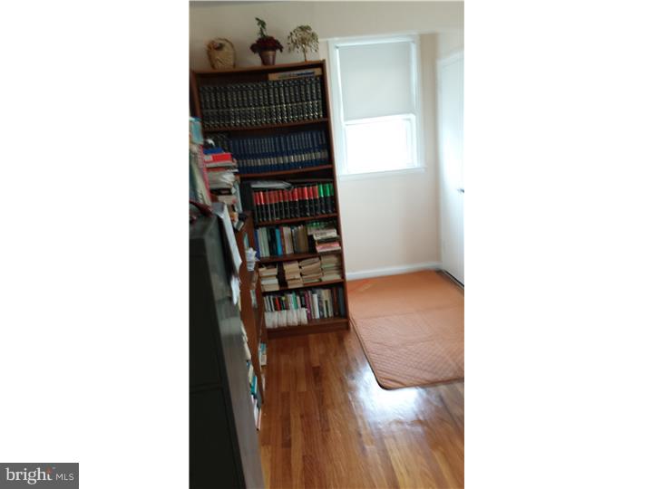 4554 Tolbut Street Philadelphia, PA 19136 - Photo 11 of 22