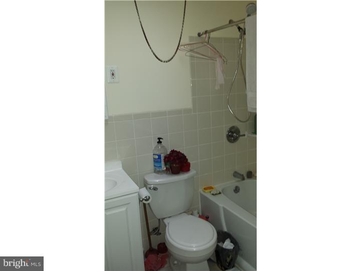 4554 Tolbut Street Philadelphia, PA 19136 - Photo 13 of 22