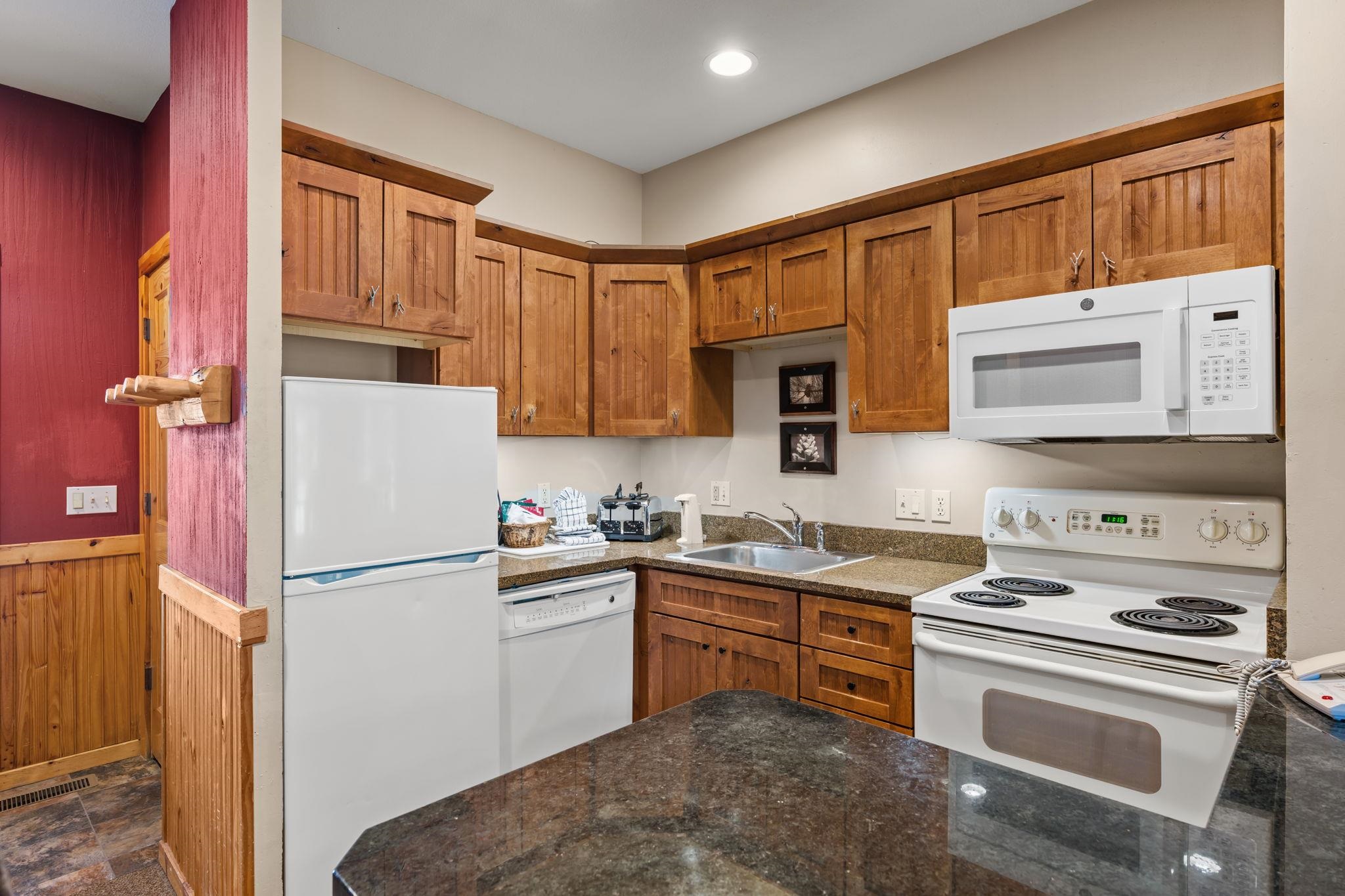 1050 Canyon Road, Unit 21 Lake Delton, WI 53913 - Photo 13 of 37