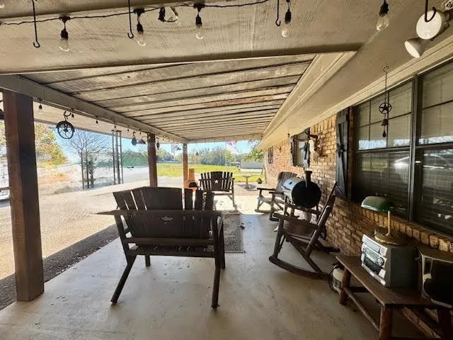 $319,900 | 12239 Lovers Lane, Larue, TX 75770