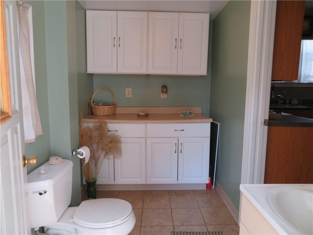 720 Armstrong Avenue Apollo, PA 15613 - Photo 17 of 25