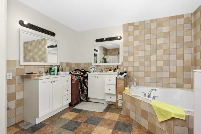 $625,000 | 4358 3rd Street Northeast, Columbia Heights, MN 55421