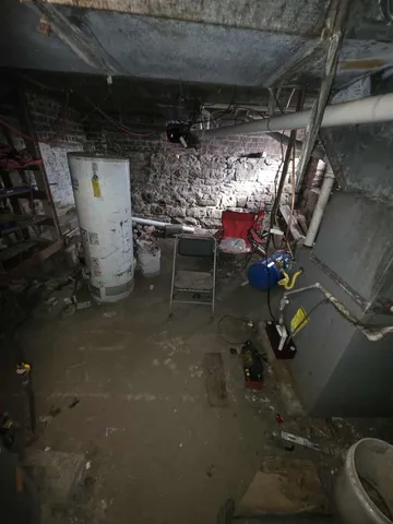 a view of a back yard of the house