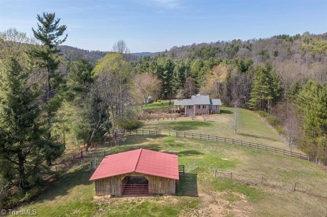 931 Maple Shade Road Laurel Fork, VA 24352 - Photo 14 of 50 Gallery Image 14