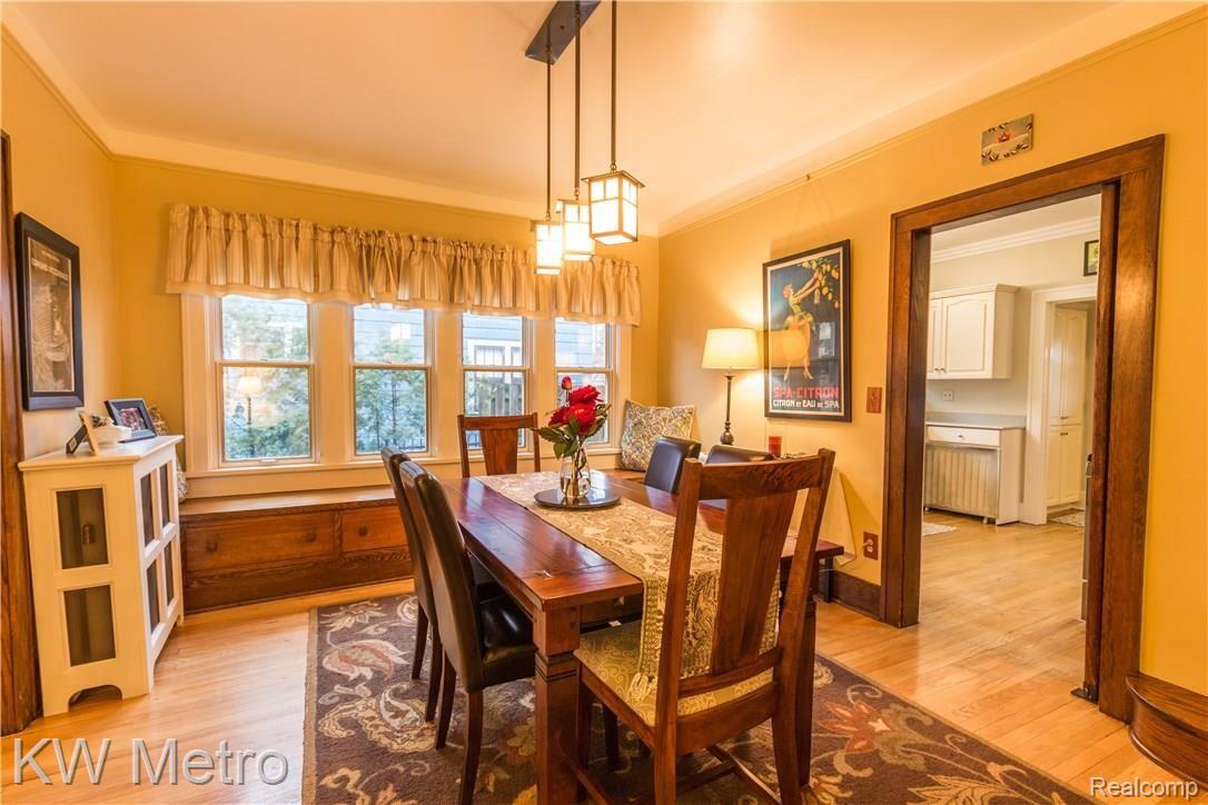 25 Devonshire Road Pleasant Ridge, MI 48069 - Photo 6 of 20 25 Devonshire (8 of 26).jpg