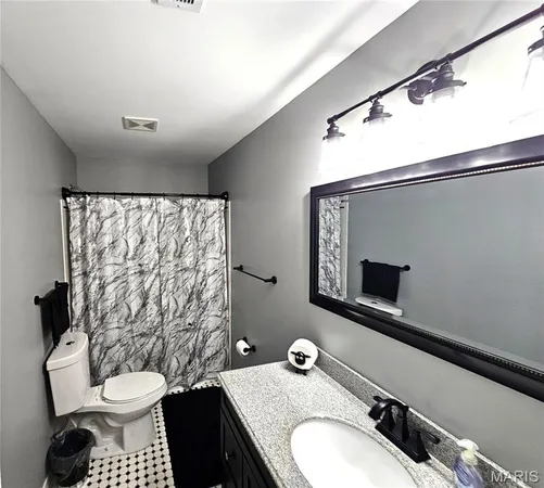 $489,000 | 50 Saddlefield Lane, Troy, MO 63379