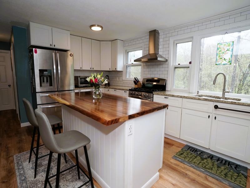 106 Page Road Litchfield, NH 03052 - Photo 2 of 52
