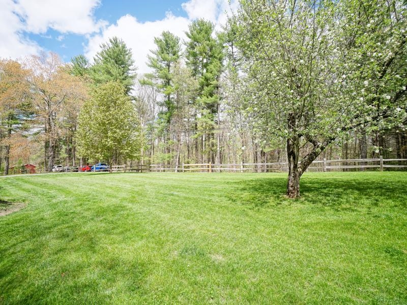 106 Page Road Litchfield, NH 03052 - Photo 42 of 52