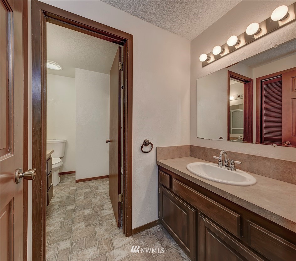 16826 Hallman Road Northwest Poulsbo, WA 98370 - Photo 11 of 25 Gallery Image 11