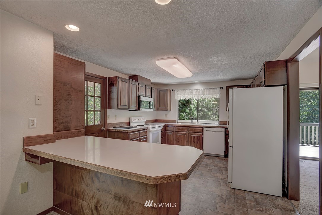 16826 Hallman Road Northwest Poulsbo, WA 98370 - Photo 15 of 25 Gallery Image 15