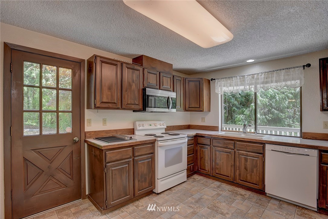 16826 Hallman Road Northwest Poulsbo, WA 98370 - Photo 16 of 25 Gallery Image 16