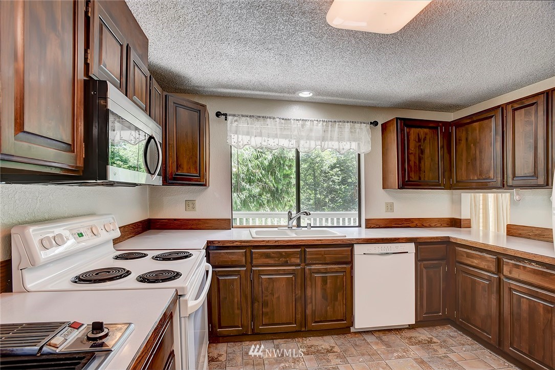16826 Hallman Road Northwest Poulsbo, WA 98370 - Photo 17 of 25 Gallery Image 17