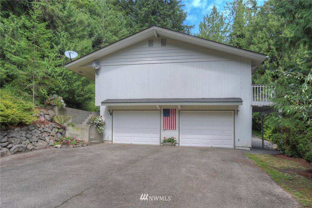 16826 Hallman Road Northwest Poulsbo, WA 98370 - Photo 3 of 25 Gallery Image 3