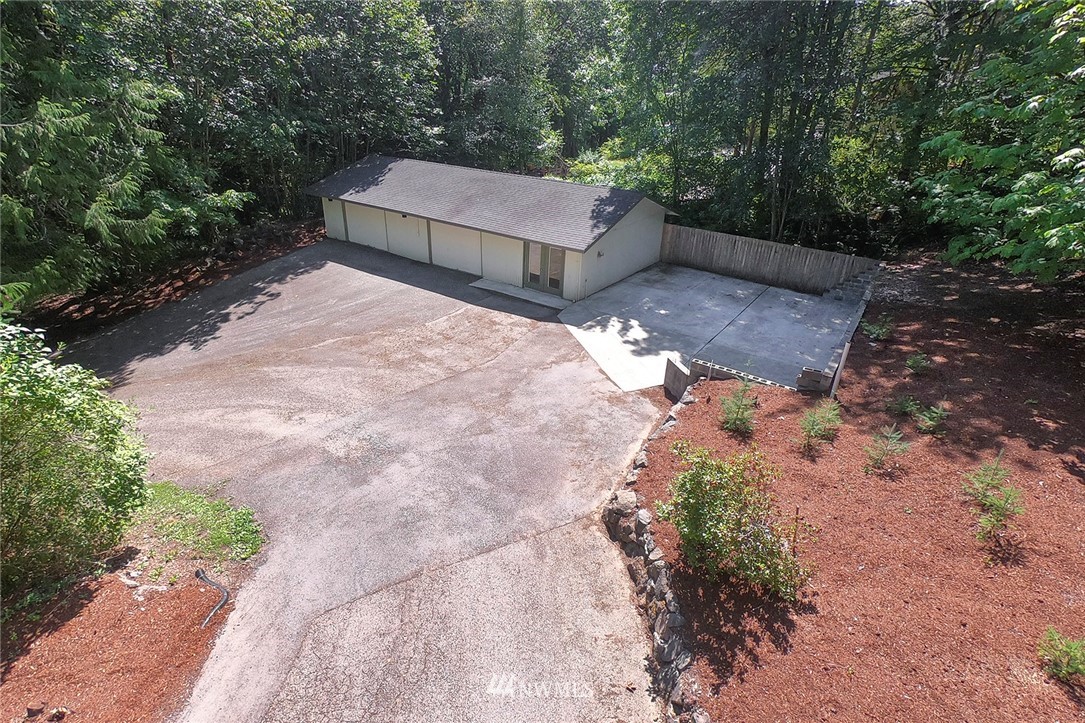 16826 Hallman Road Northwest Poulsbo, WA 98370 - Photo 4 of 25 Gallery Image 4