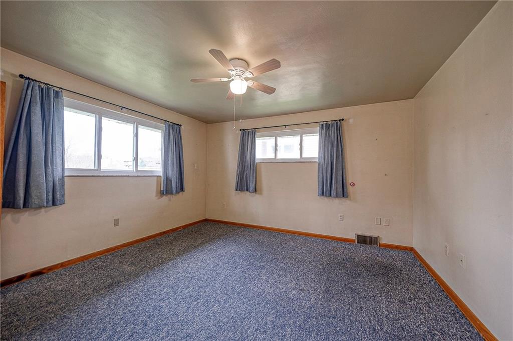 1757 Brodhead Road Coraopolis, PA 15108 - Photo 14 of 36