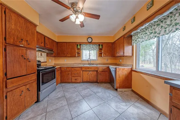 $299,900 | 1757 Brodhead Road, Coraopolis, PA 15108