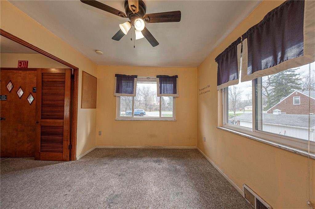 1757 Brodhead Road Coraopolis, PA 15108 - Photo 5 of 36