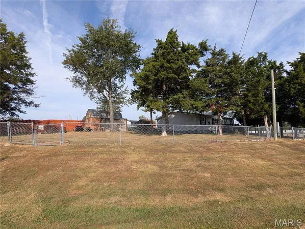 $120,000 | 4050 Crest Drive, House Springs, MO 63051