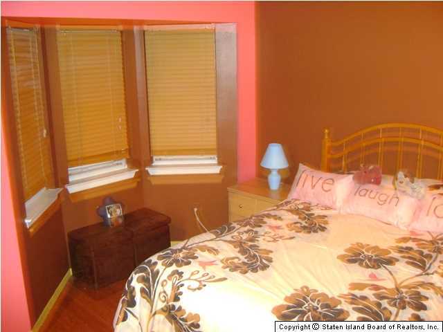 130 Rosedale Avenue Staten Island, NY 10312 - Photo 9 of 12 Additional Photo