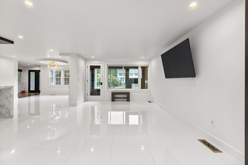 4 Hadley Road Lexington, MA 02420 - Photo 6 of 35 a view of a living room