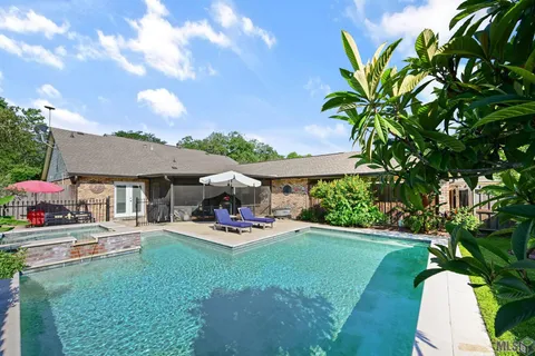 $425,000 | 9979 Hackberry Drive, Baton Rouge, LA 70809