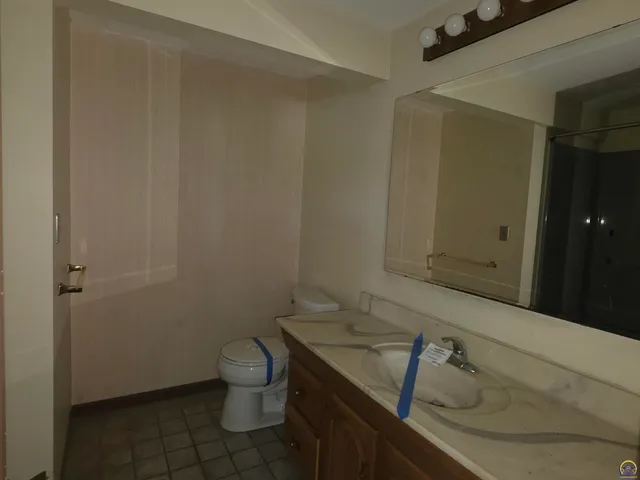 $265,000 | 5001 Northwest Pueblo Court, Topeka, KS 66618