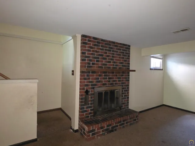 $265,000 | 5001 Northwest Pueblo Court, Topeka, KS 66618