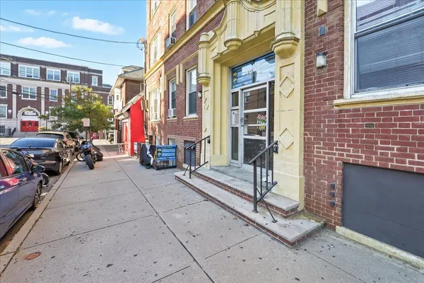 $2,800 | 3-5 Potter Place, Unit 5A, Weehawken, NJ 07086