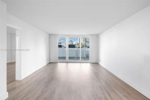 $300,000 | 100 Bayview Drive, Unit 229, Sunny Isles Beach, FL 33160
