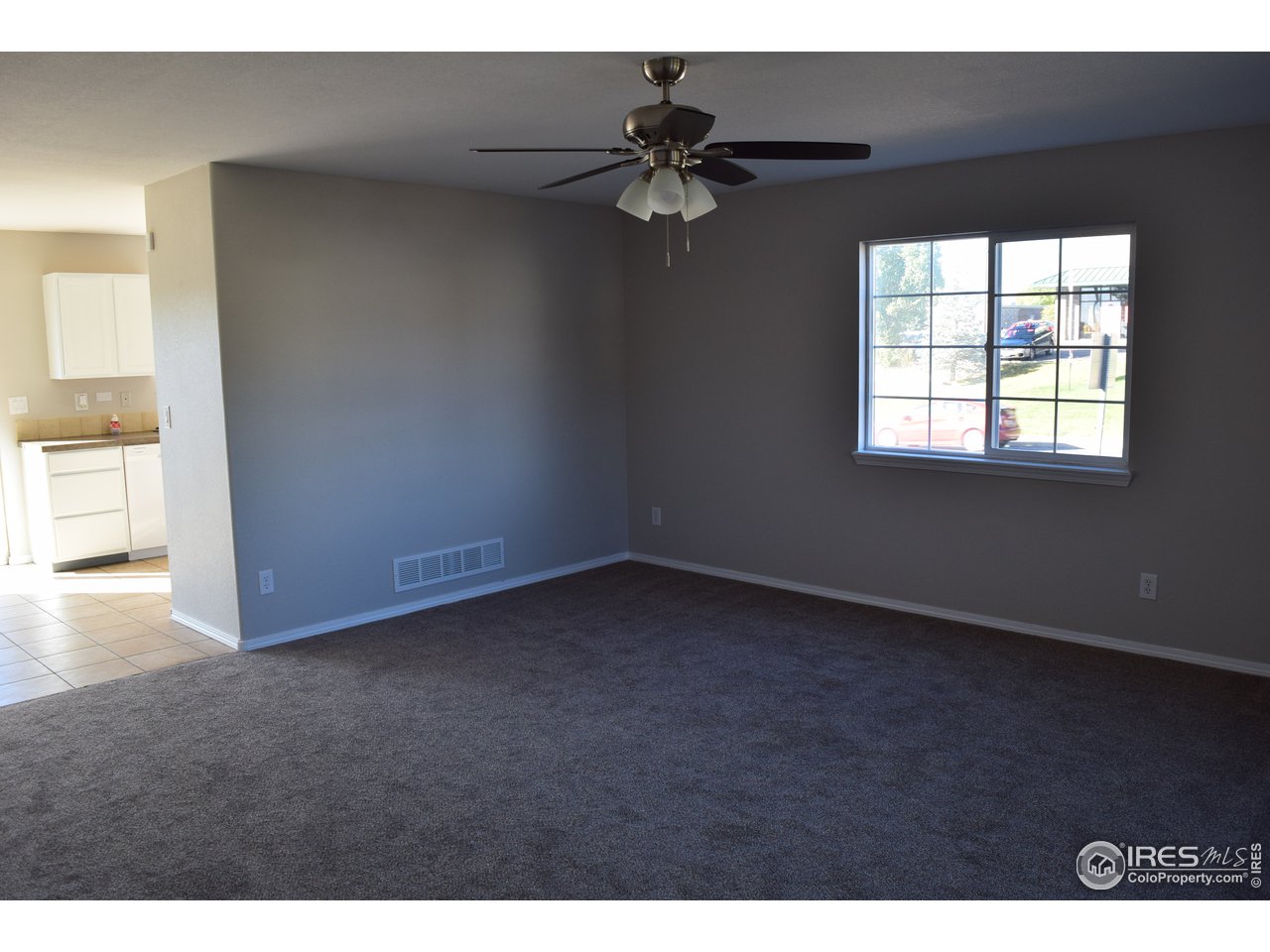 4604 West 30th Street Road Greeley, CO 80634 - Photo 5 of 25 Living Room