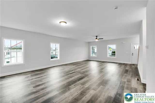 $449,900 | 6 West 1st Street, Northampton, PA 18067