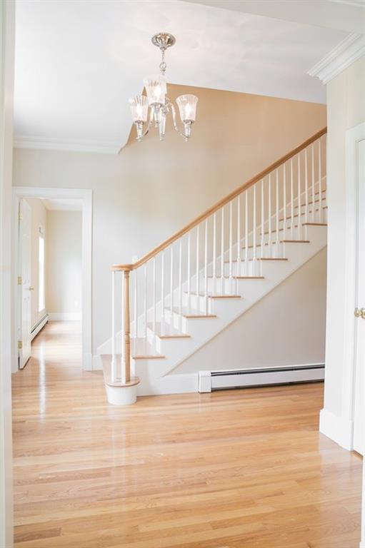 33 Cross Hill Road Cape Elizabeth, ME 04107 - Photo 3 of 25 Spacious foyer with gleaming...