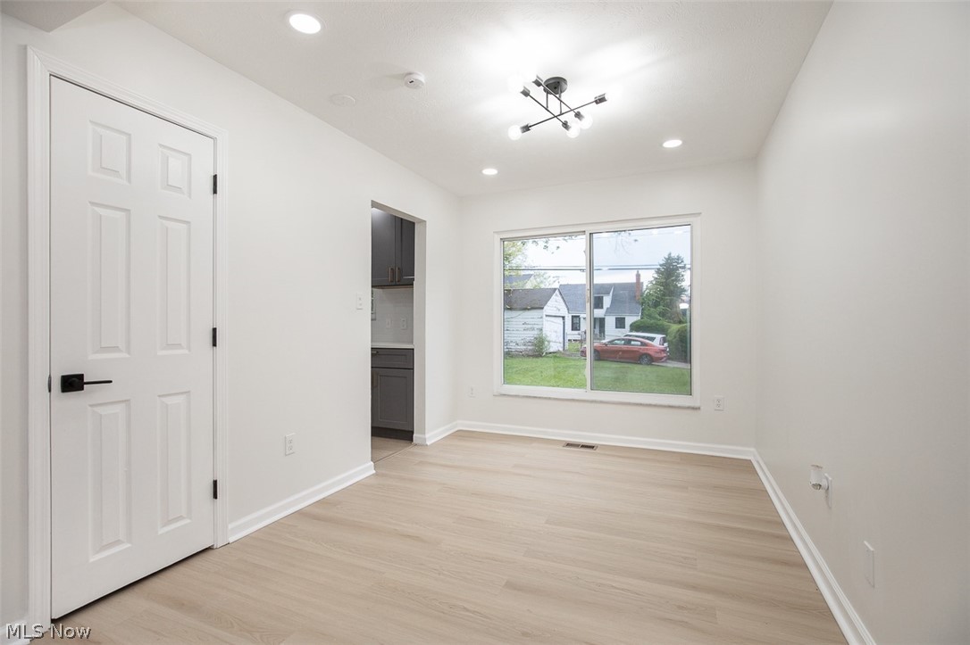 3896 Strandhill Road Cleveland, OH 44128 - Photo 8 of 31 Gallery Image 8