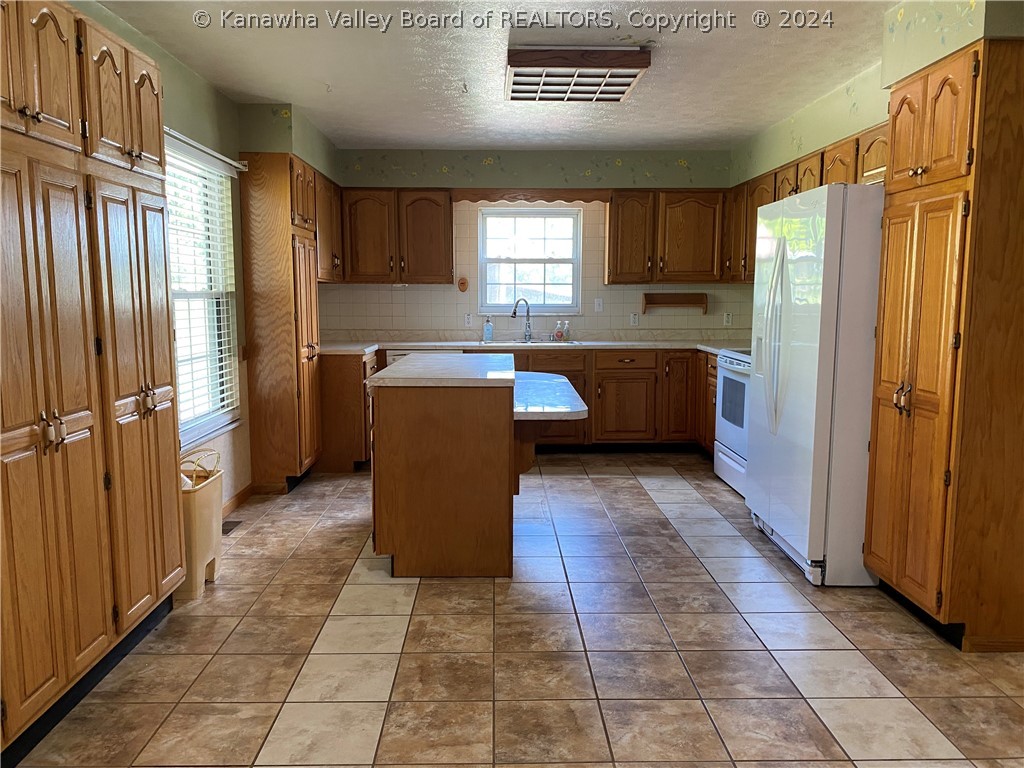 119 West Virginia Avenue Ripley, WV 25271 - Photo 7 of 21 Gallery Image 7