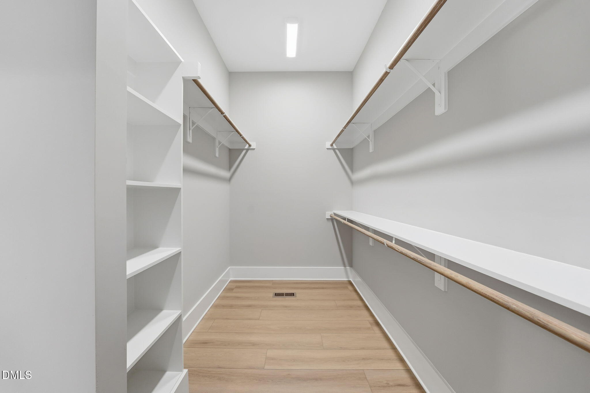 318 Ivy Rdg Road Chapel Hill, NC 27516 - Photo 26 of 47 a view of entryway