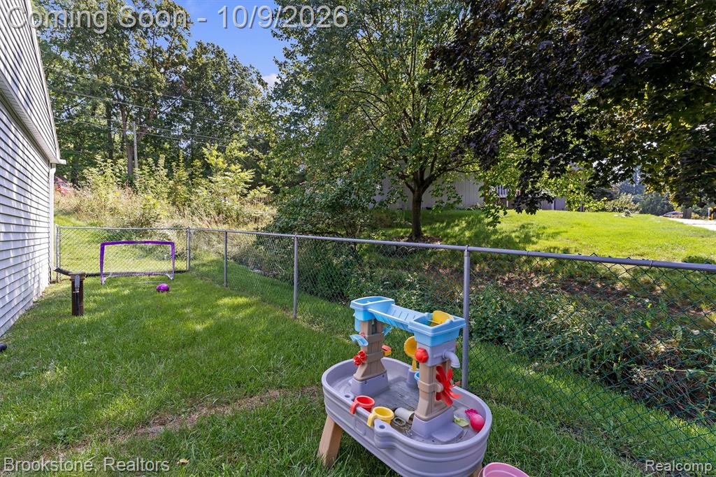 4895 Clarkston Road Clarkston, MI 48348 - Photo 19 of 20 Gallery Image 19
