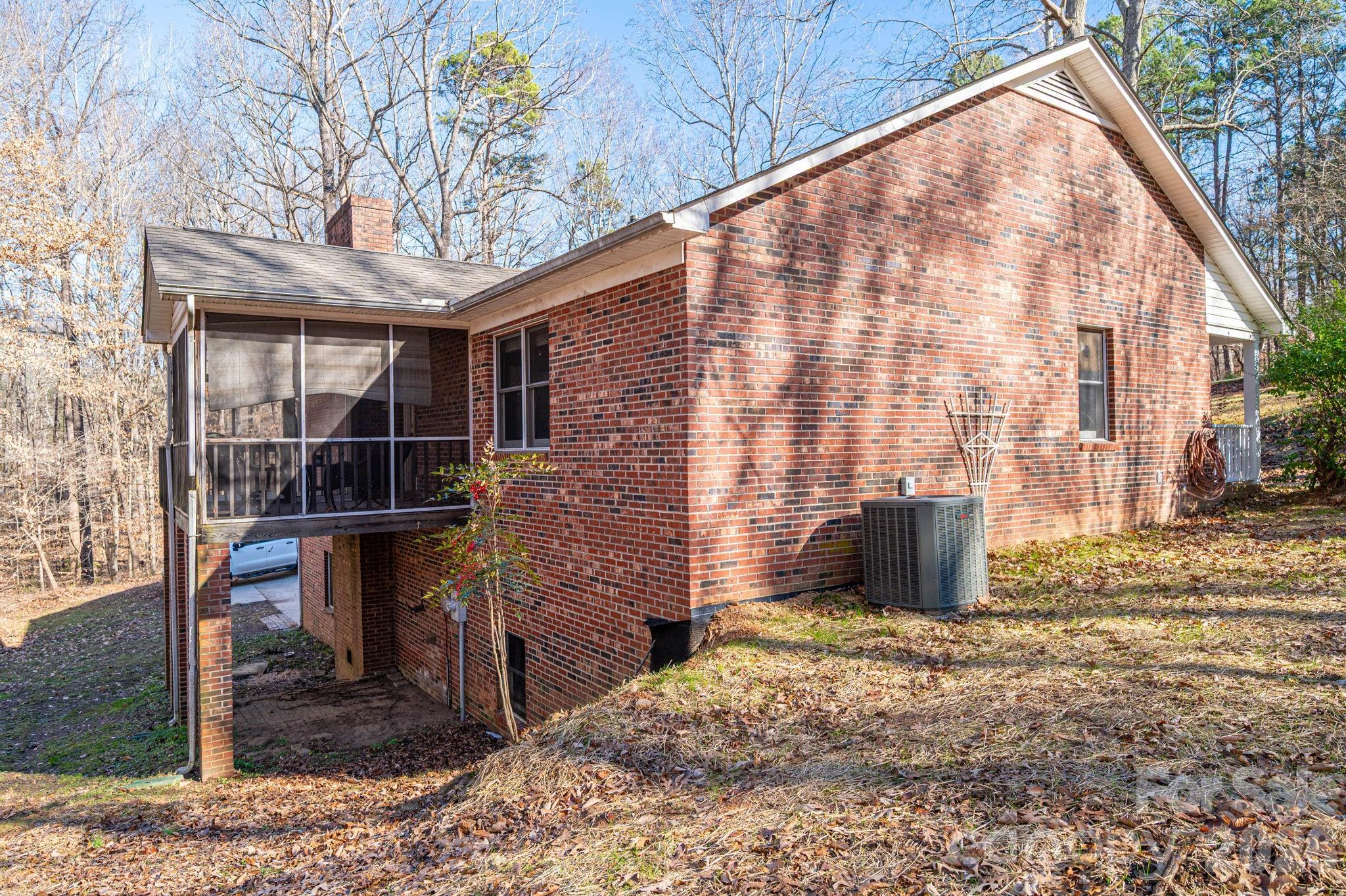 480 South Ingleside Farm Road Iron Station, NC 28080 - Photo 37 of 42 a backyard of a house