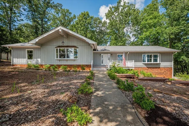 $525,000 | 201 Stoneridge Road, Spartanburg, SC 29306