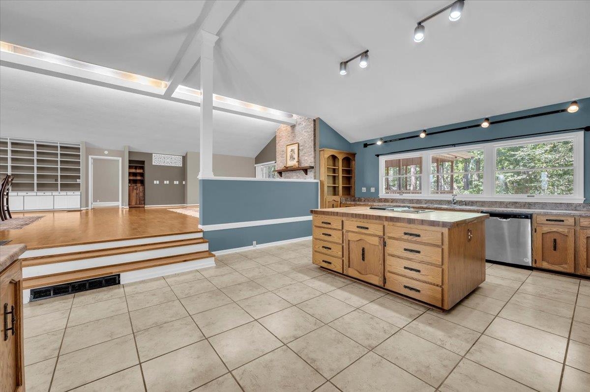 201 Stoneridge Road Spartanburg, SC 29306 - Photo 50 of 50 Large Open Floorplan