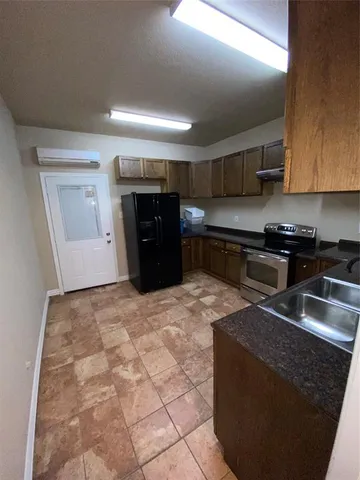 $3,900 | 10045 Bluewater Terrace, Irving, TX 75063