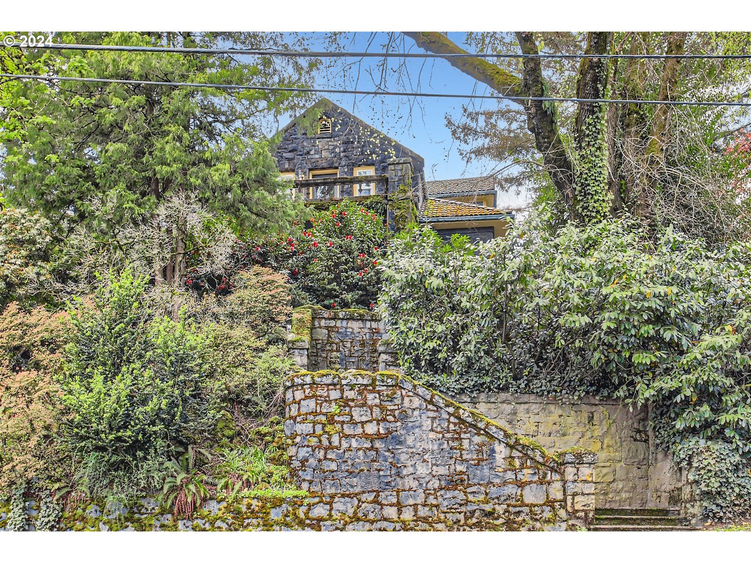 2502 Northwest Westover Road Portland, OR 97210 - Photo 2 of 35 Gallery Image 2