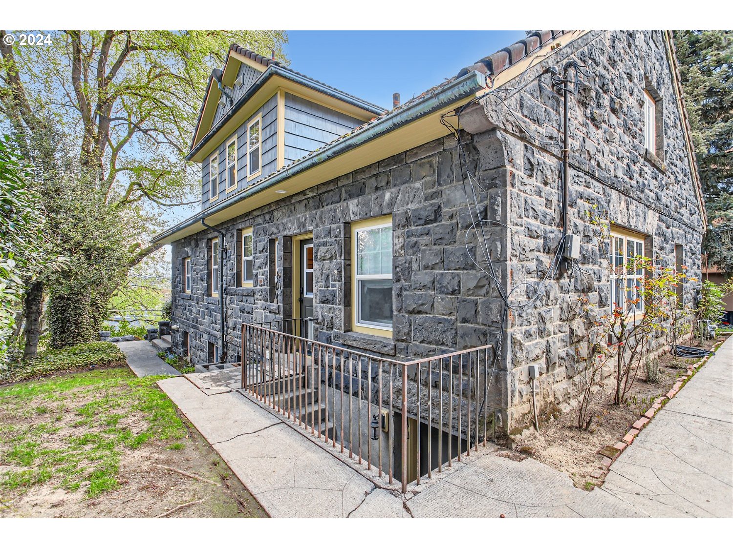2502 Northwest Westover Road Portland, OR 97210 - Photo 31 of 35 Gallery Image 31