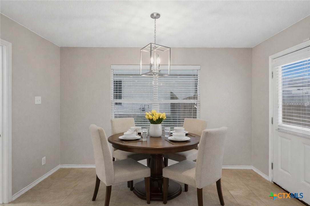 716 Hollow Ridge Schertz, TX 78108 - Photo 19 of 47 Virtually staged breakfast area