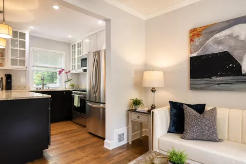 $675,000 | 1725 Cameron Street, Alexandria, VA 22314