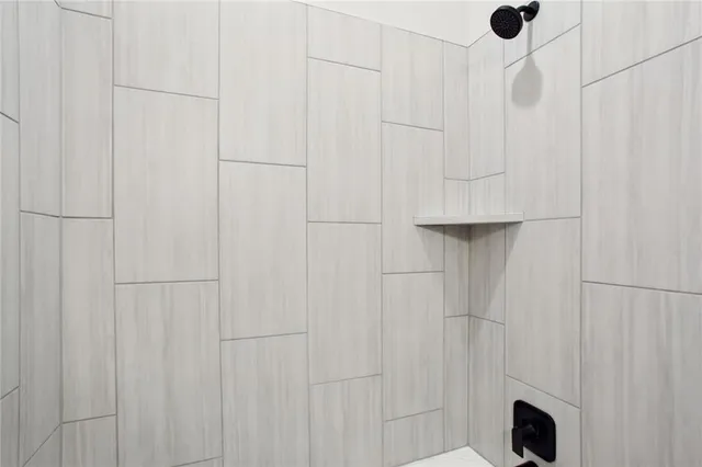 $706,860 | 4825 Northwest Martin Street, Riverside, MO 64151