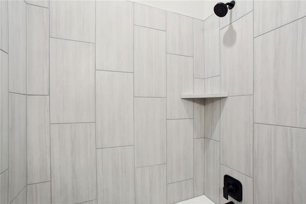 4825 Northwest Martin Street Riverside, MO 64151 - Photo 14 of 29