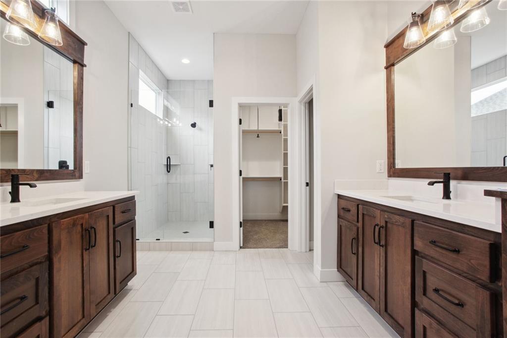 4825 Northwest Martin Street Riverside, MO 64151 - Photo 17 of 29