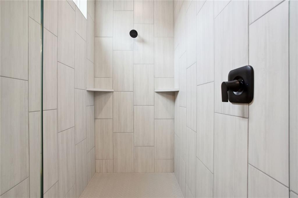 4825 Northwest Martin Street Riverside, MO 64151 - Photo 19 of 29