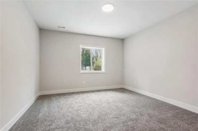 $706,860 | 4825 Northwest Martin Street, Riverside, MO 64151